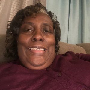 Meet your Posher, Lynda